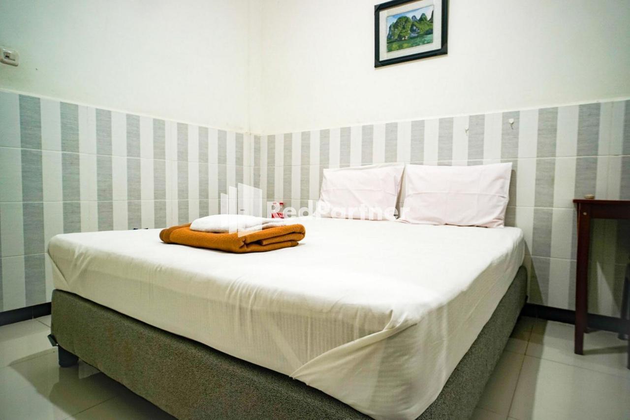 Hoki Homestay Redpartner Surabaia Exterior foto