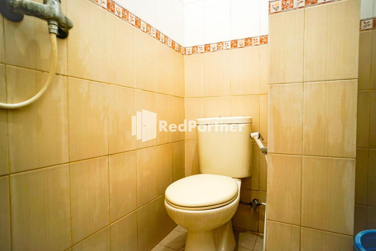 Hoki Homestay Redpartner Surabaia Exterior foto